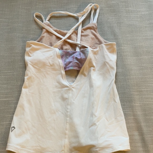 White ivivva tank - Picture 2 of 3